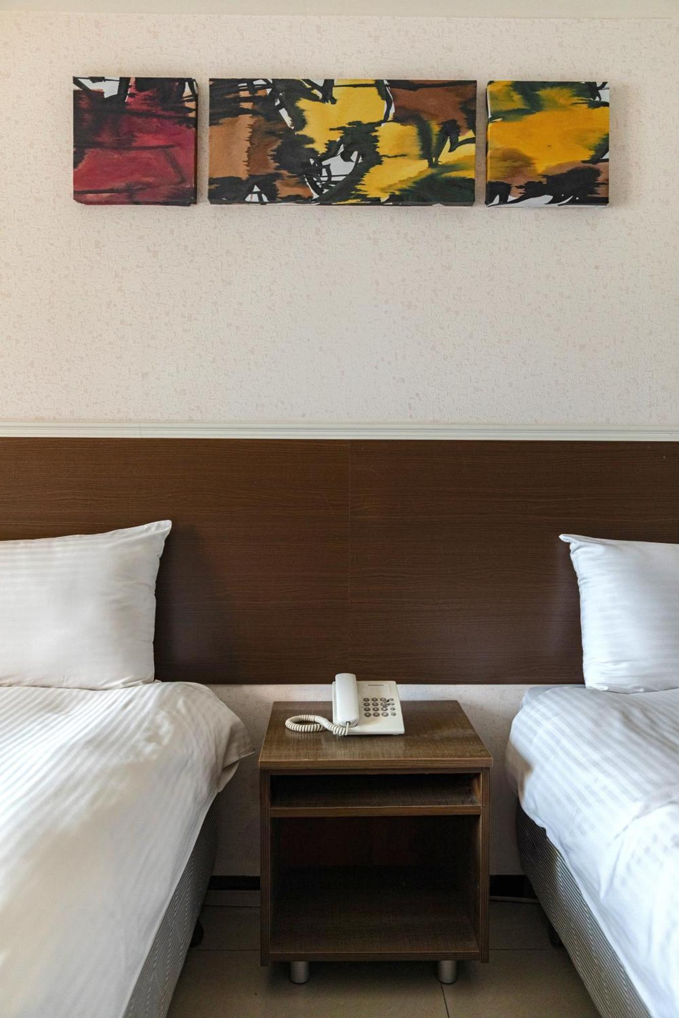 E Lim Hotel Zhongli Esterno foto