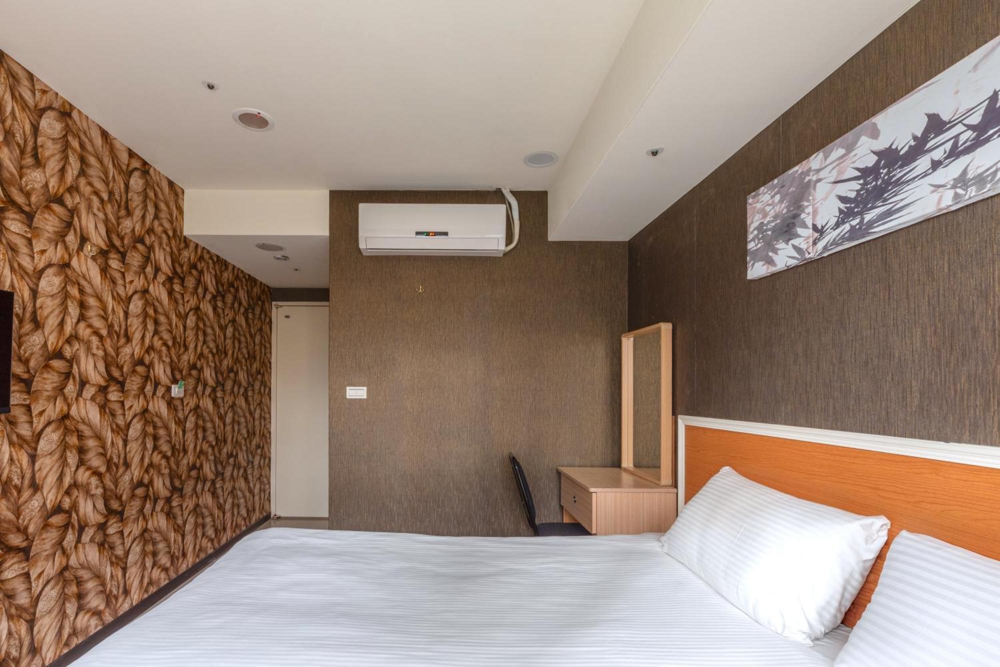 E Lim Hotel Zhongli Esterno foto